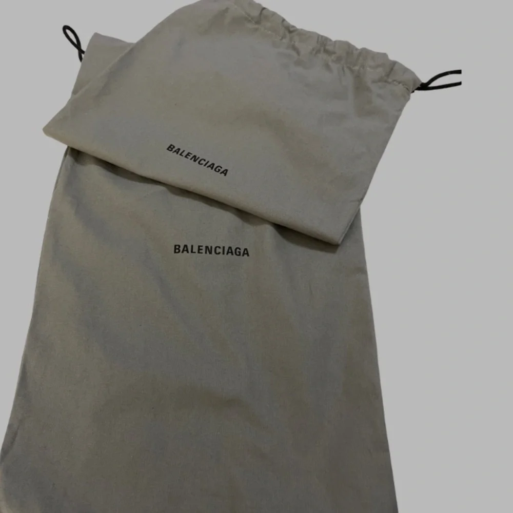 NWT BALENCIAGA Leather Elegant White Mules Size 38 - Picture 16 of 16